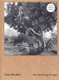 Fina Miralles. Soc totes les que he sigut | 9788417593124 | Grandas, Teresa/Garbayo-Maeztu, Maite/Díaz Bringas, Tamara/Roma, Valentin | Llibres.cat | Llibreria online en català | La Impossible Llibreters Barcelona